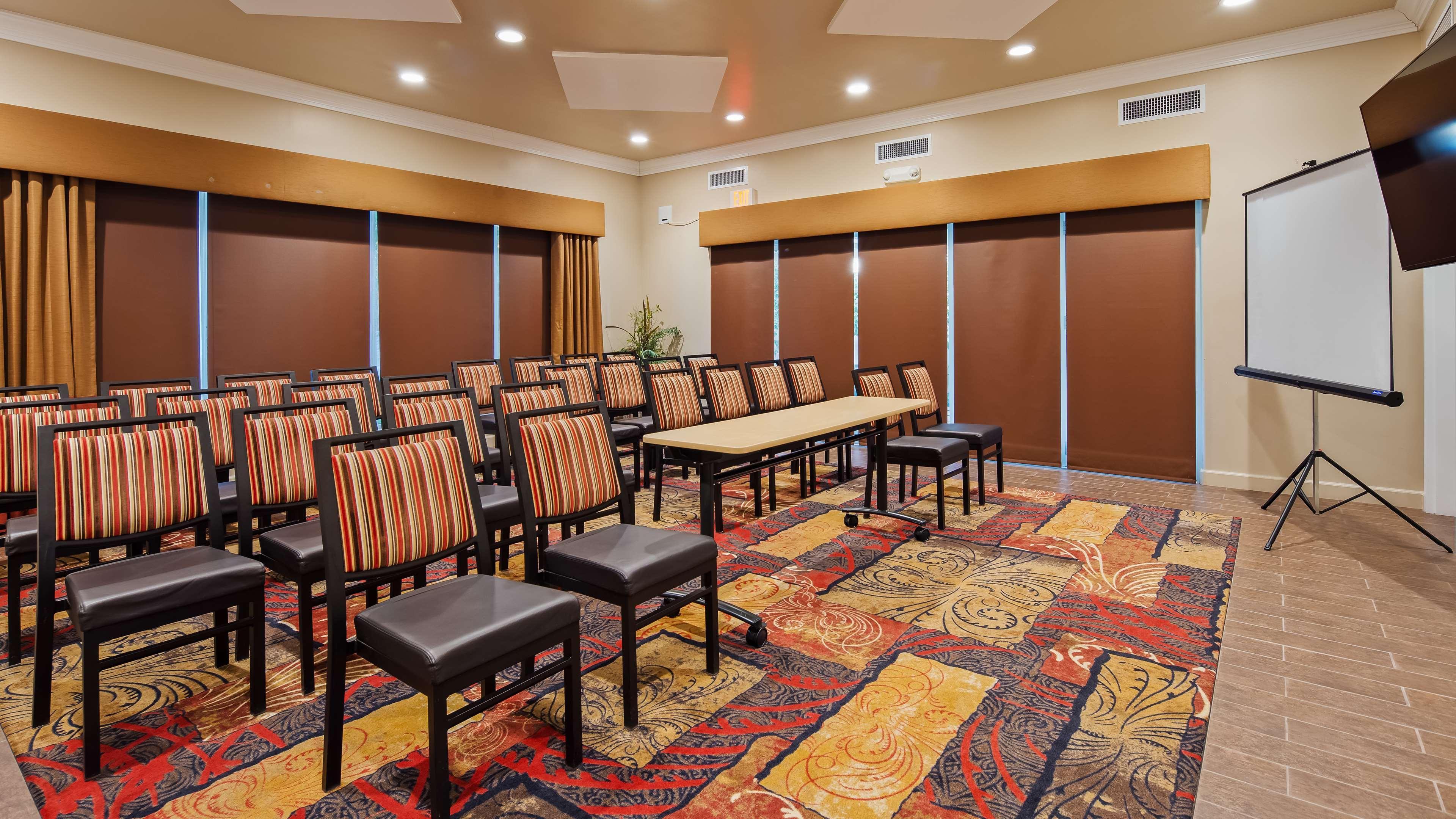 פאסו רובלס Best Western Plus Black Oak מראה חיצוני תמונה