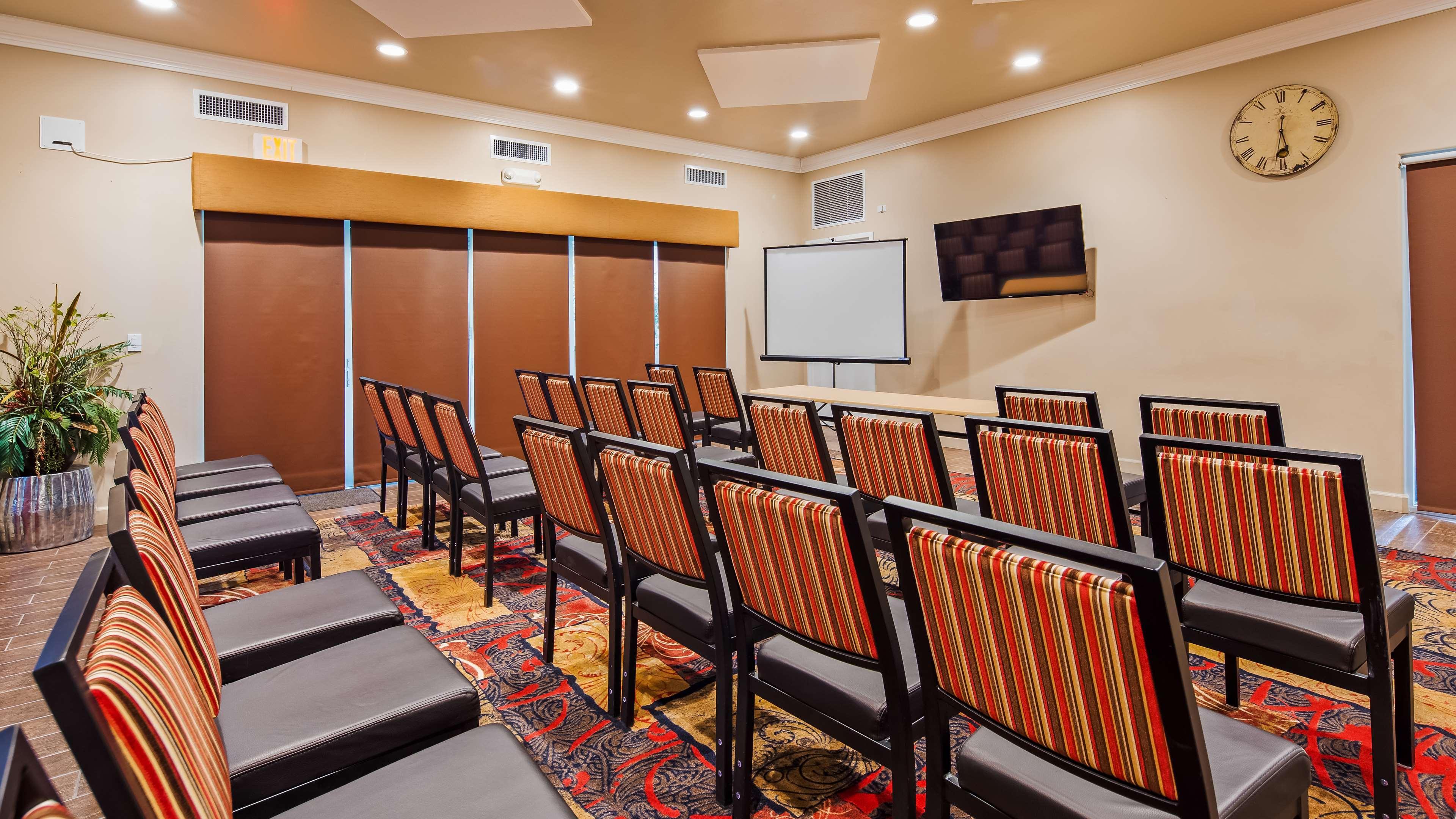 פאסו רובלס Best Western Plus Black Oak מראה חיצוני תמונה