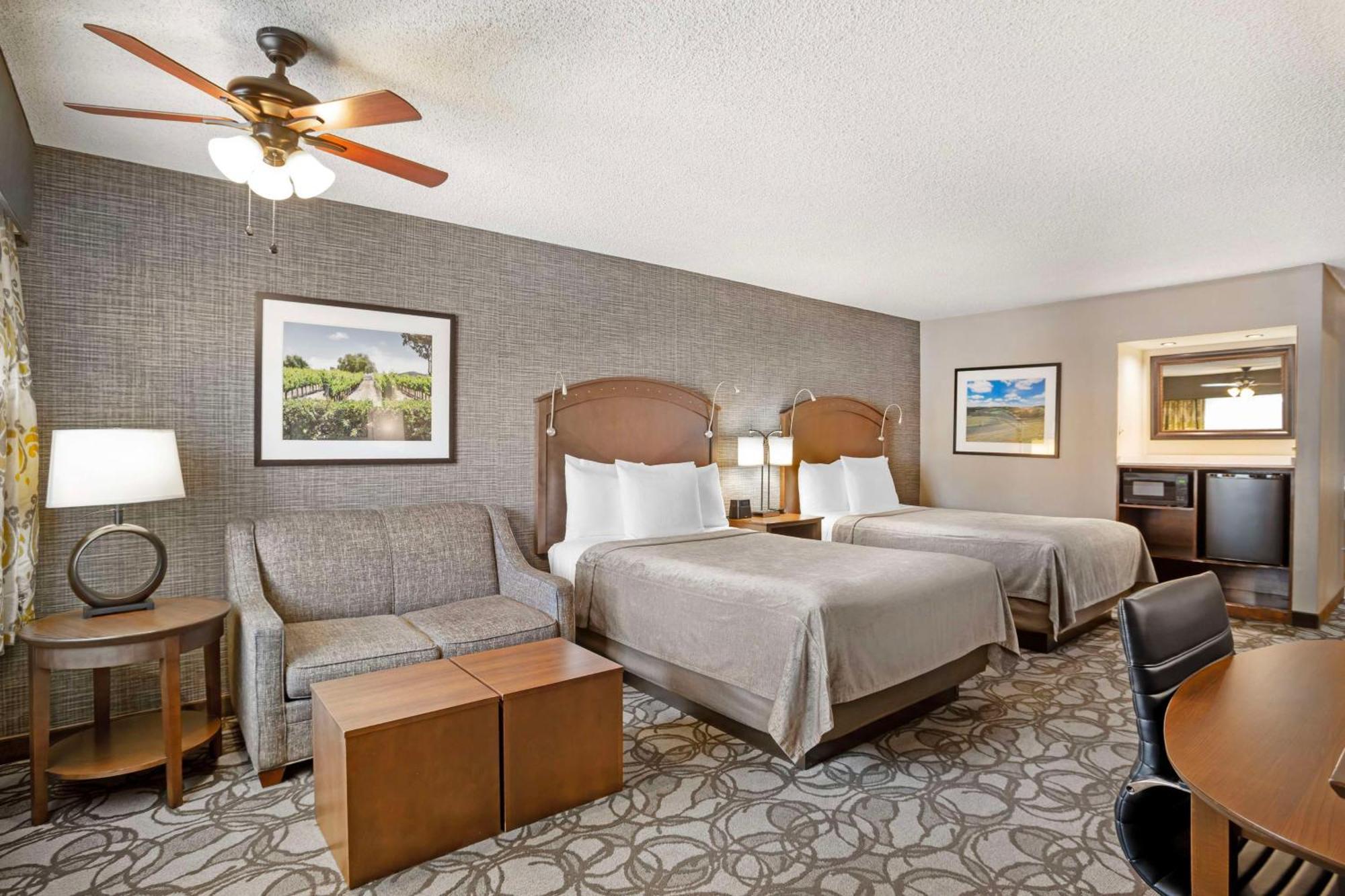 פאסו רובלס Best Western Plus Black Oak מראה חיצוני תמונה