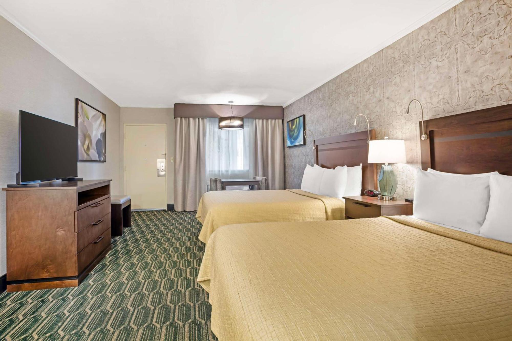 פאסו רובלס Best Western Plus Black Oak מראה חיצוני תמונה