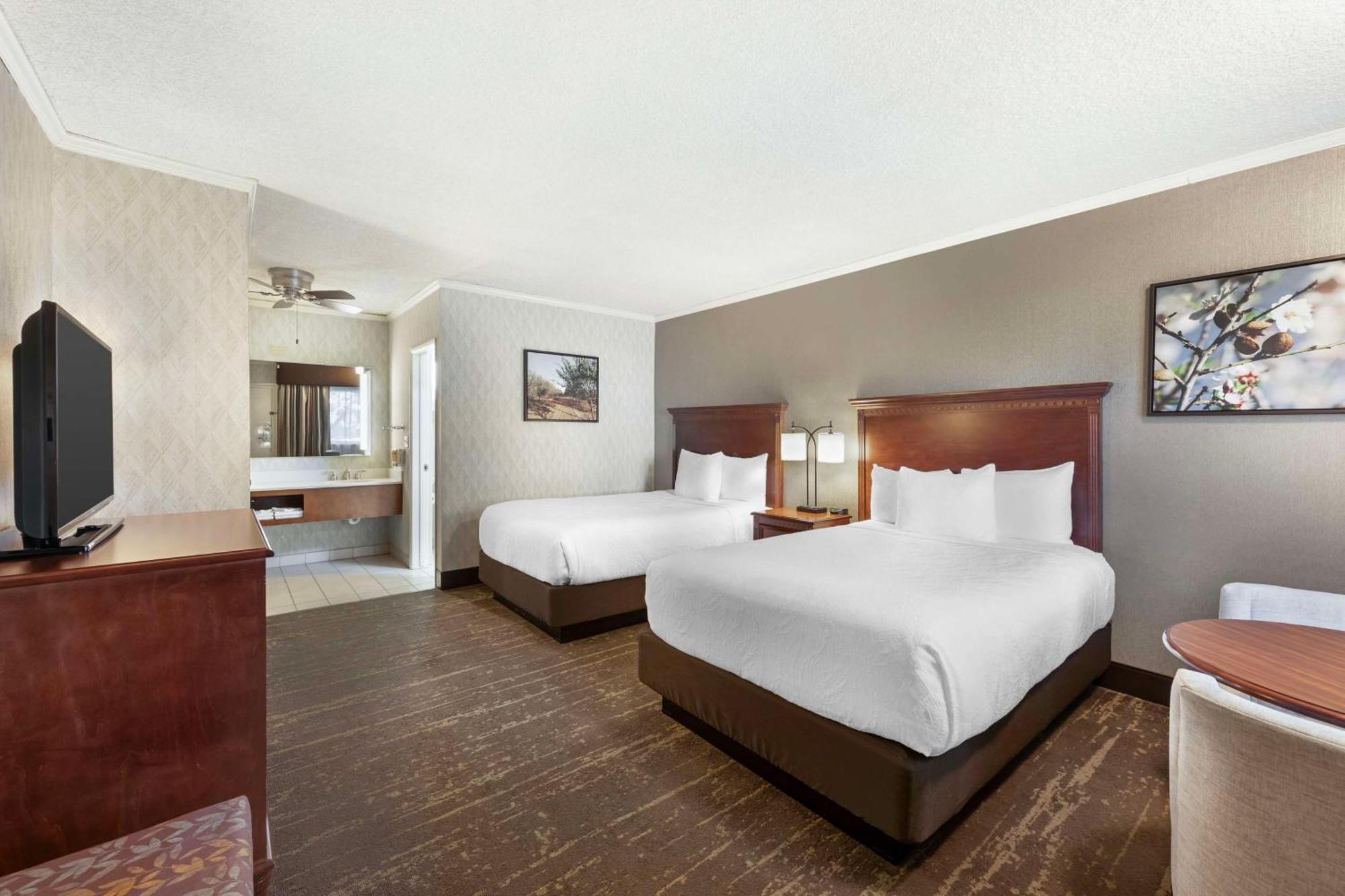 פאסו רובלס Best Western Plus Black Oak מראה חיצוני תמונה