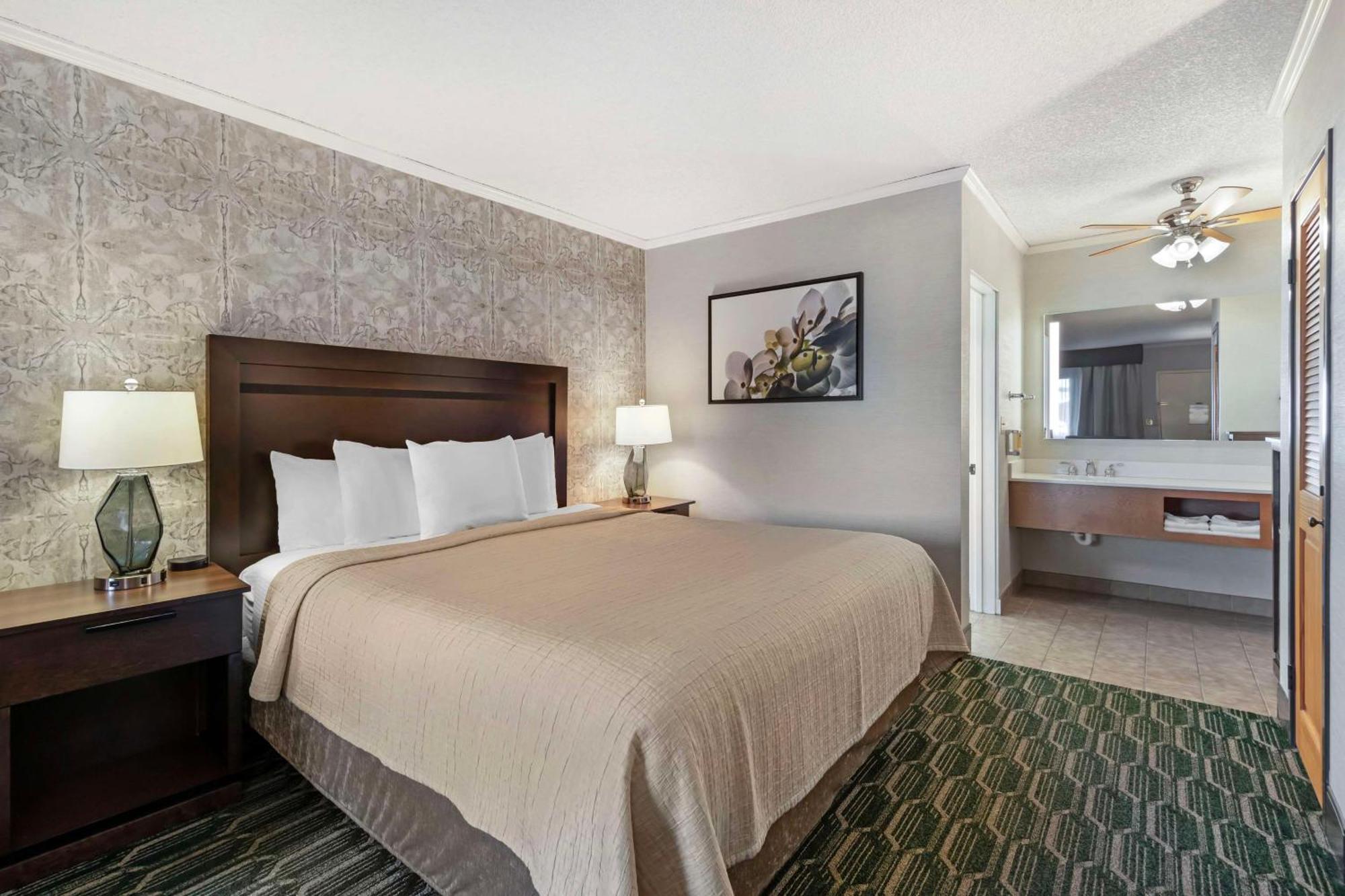 פאסו רובלס Best Western Plus Black Oak מראה חיצוני תמונה