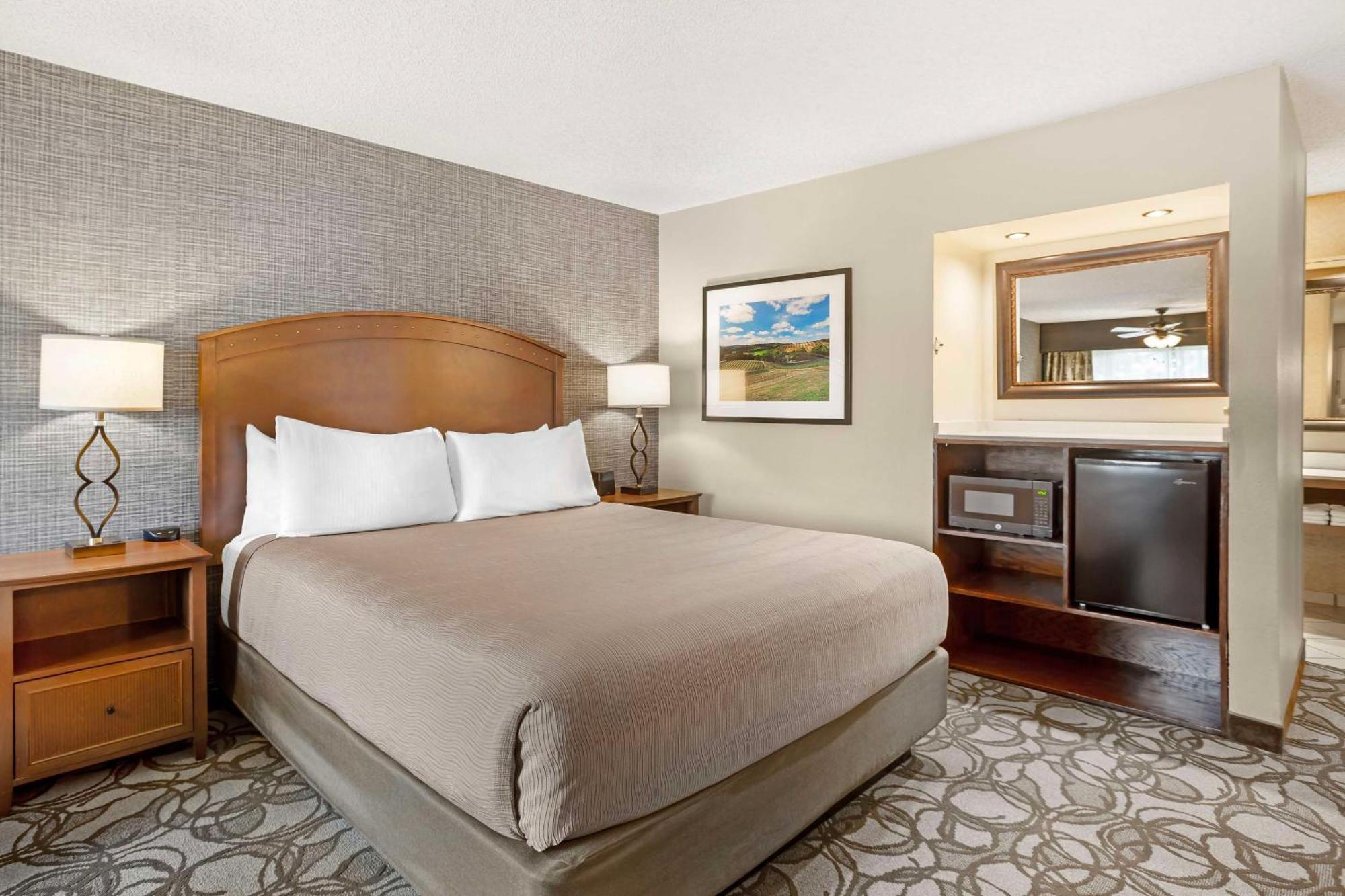 פאסו רובלס Best Western Plus Black Oak מראה חיצוני תמונה