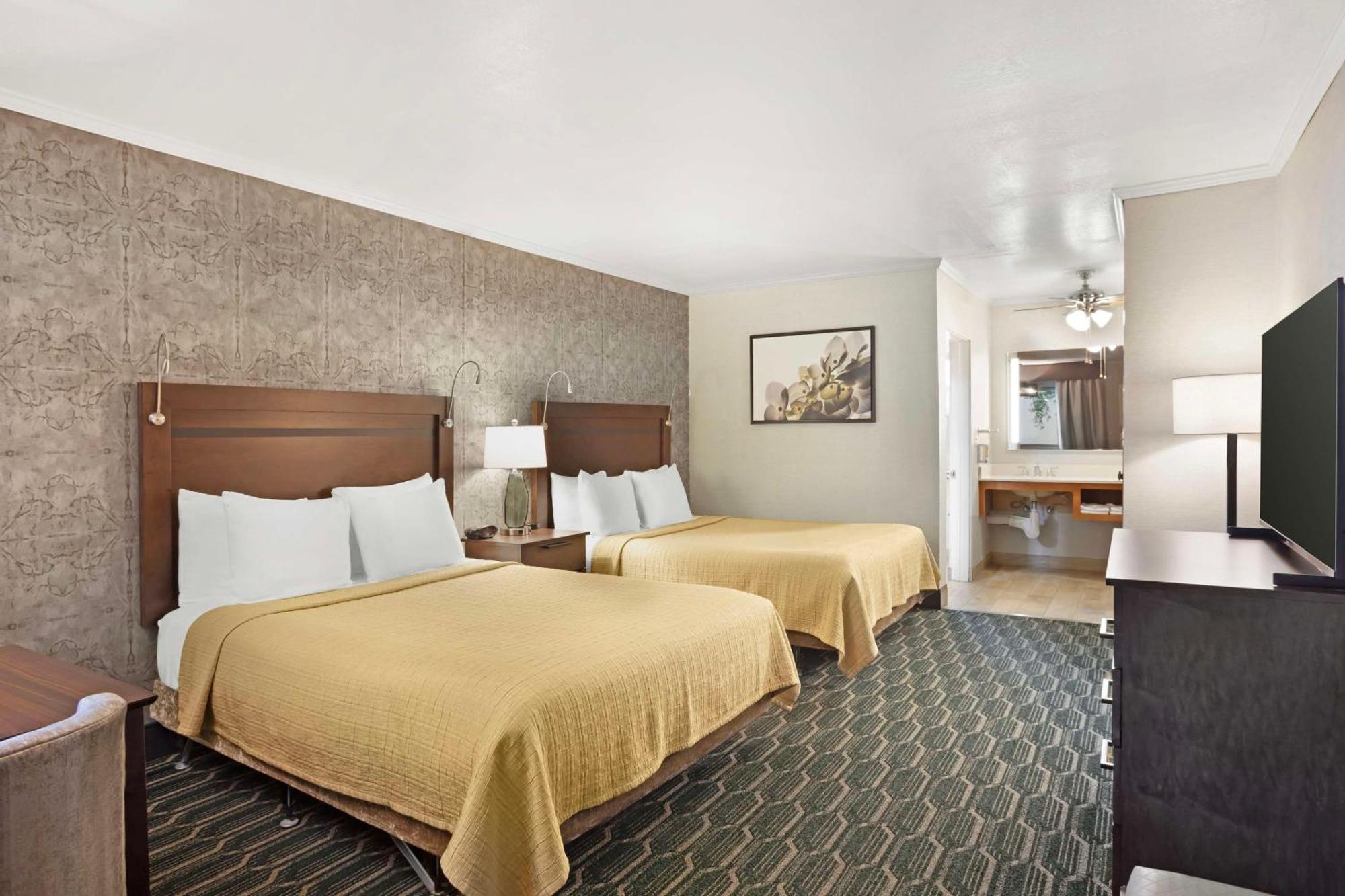 פאסו רובלס Best Western Plus Black Oak מראה חיצוני תמונה